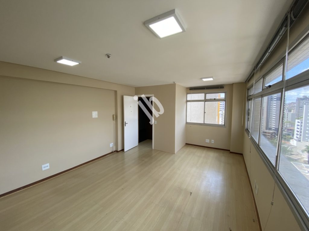 Savassi – sala 33 m², copa e vaga