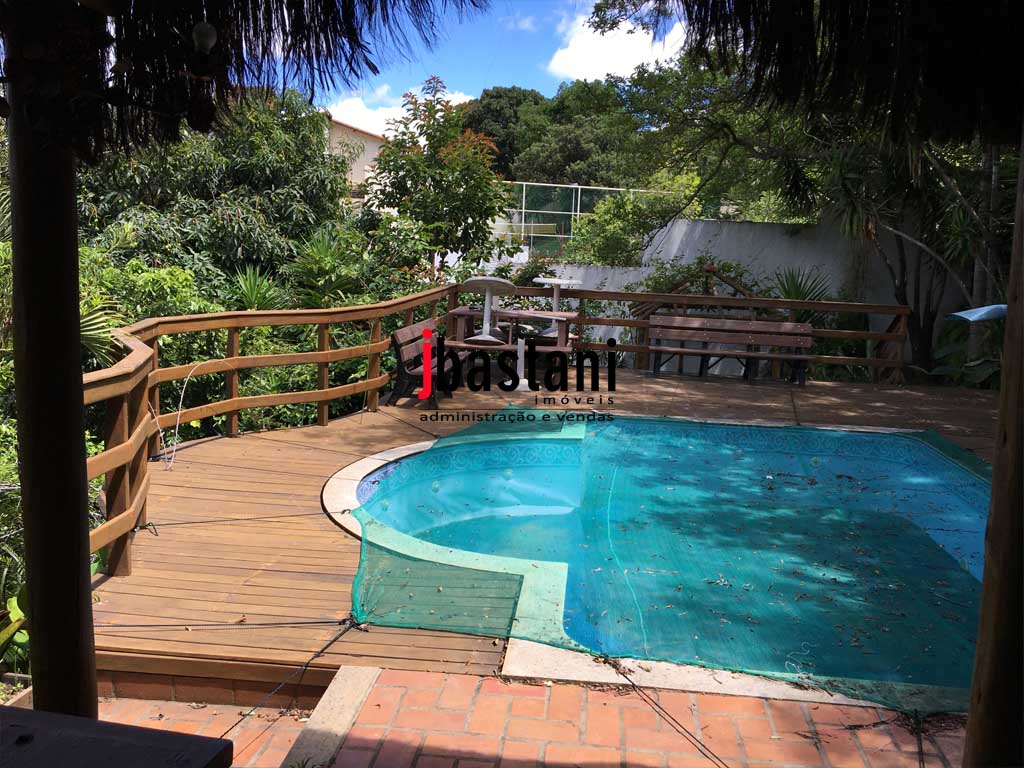 Mangabeiras –  Casa 550 m², 4 vagas