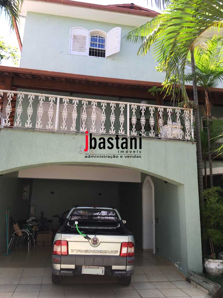 Mangabeiras –  Casa 550 m², 4 vagas