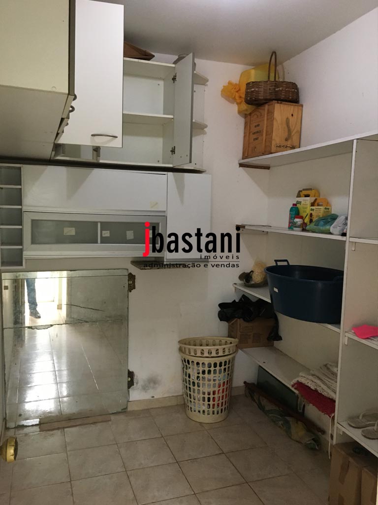 Mangabeiras –  Casa 550 m², 4 vagas