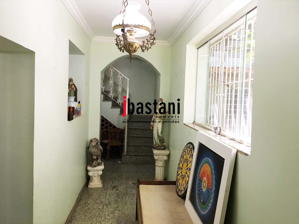 Mangabeiras –  Casa 550 m², 4 vagas