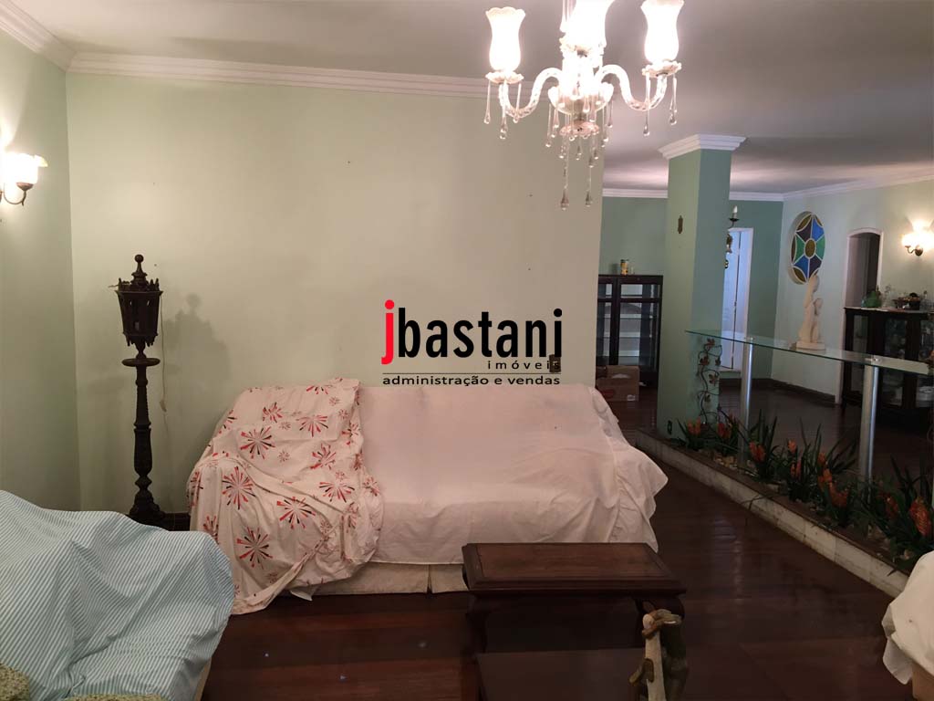 Mangabeiras –  Casa 550 m², 4 vagas