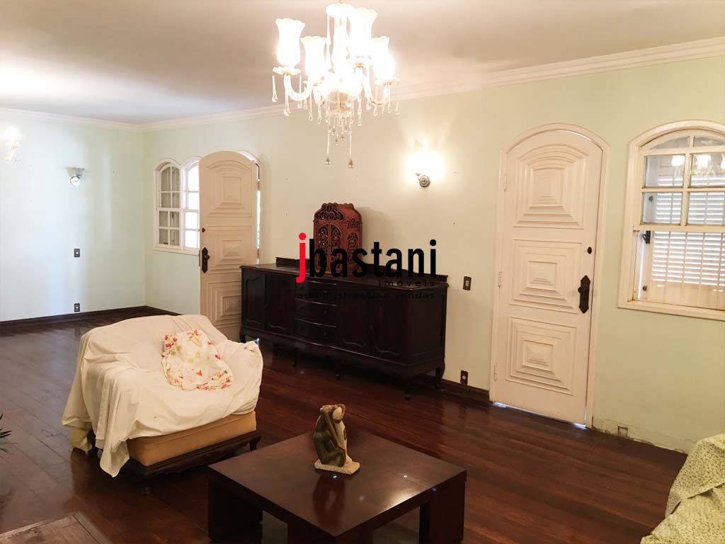 Mangabeiras –  Casa 550 m², 4 vagas