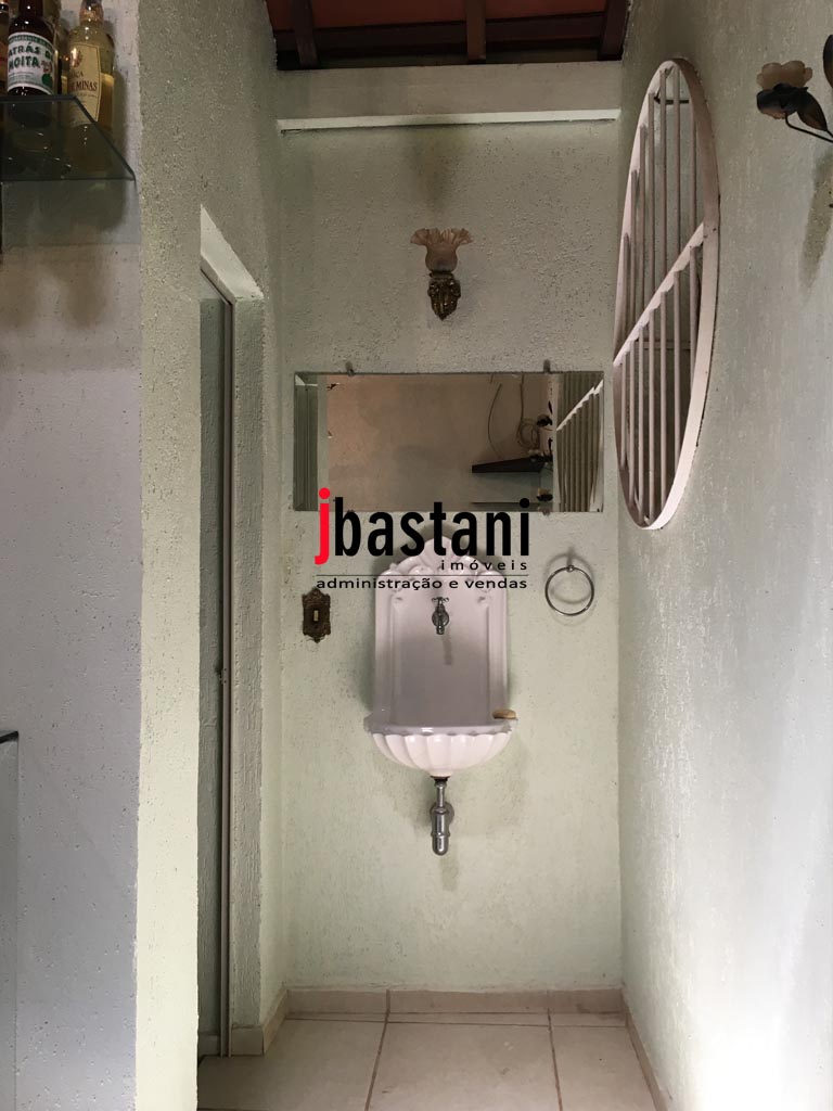 Mangabeiras –  Casa 550 m², 4 vagas