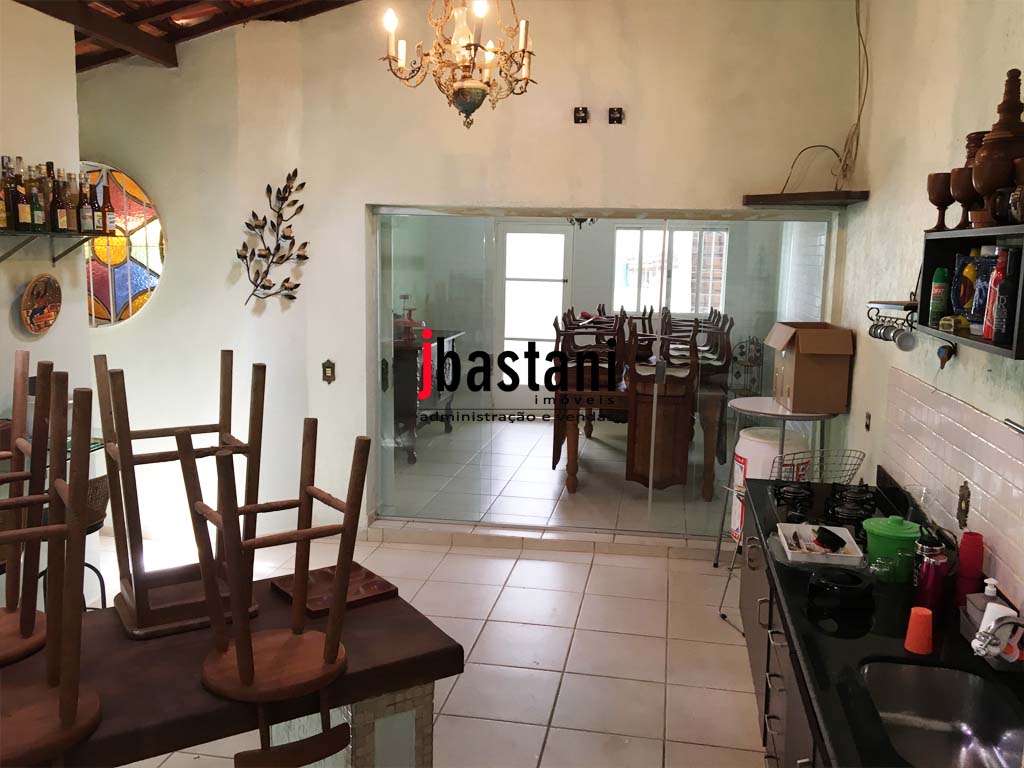 Mangabeiras –  Casa 550 m², 4 vagas