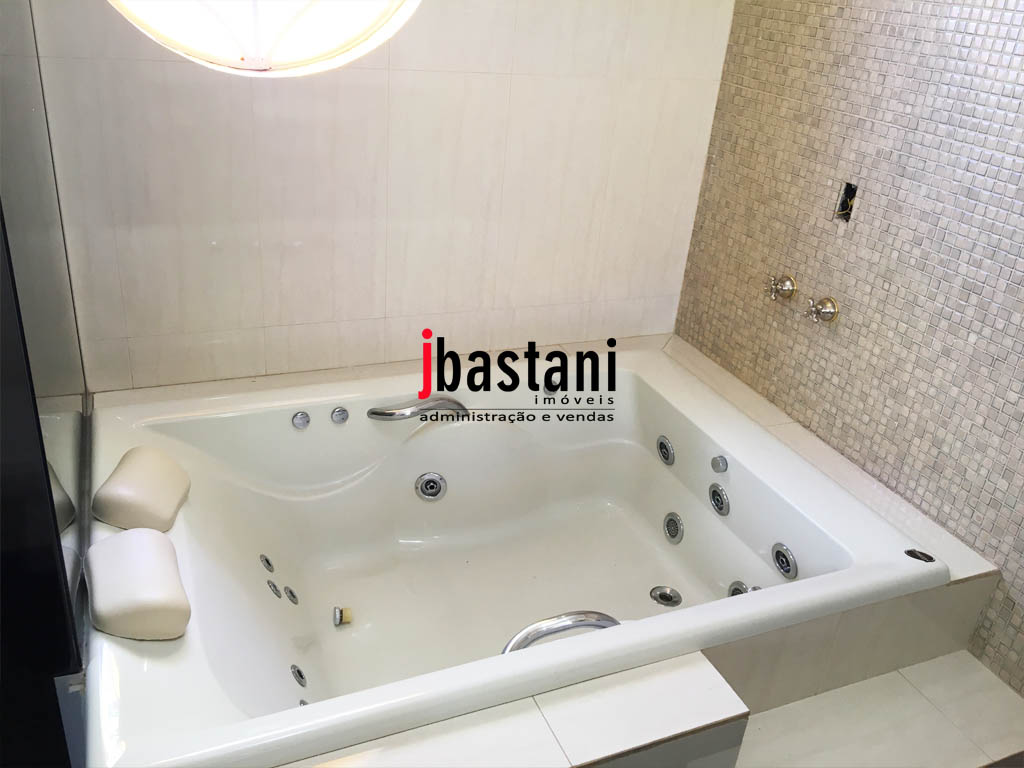 Mangabeiras –  Casa 550 m², 4 vagas