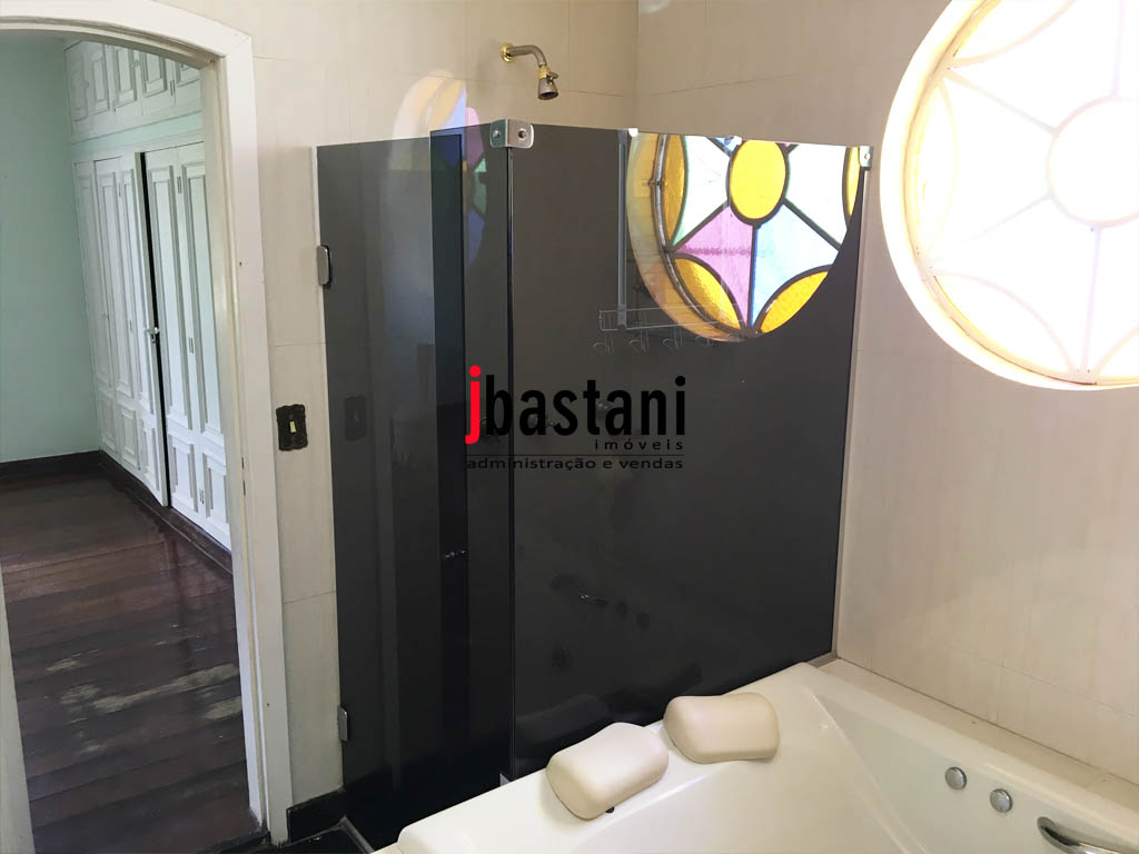 Mangabeiras –  Casa 550 m², 4 vagas