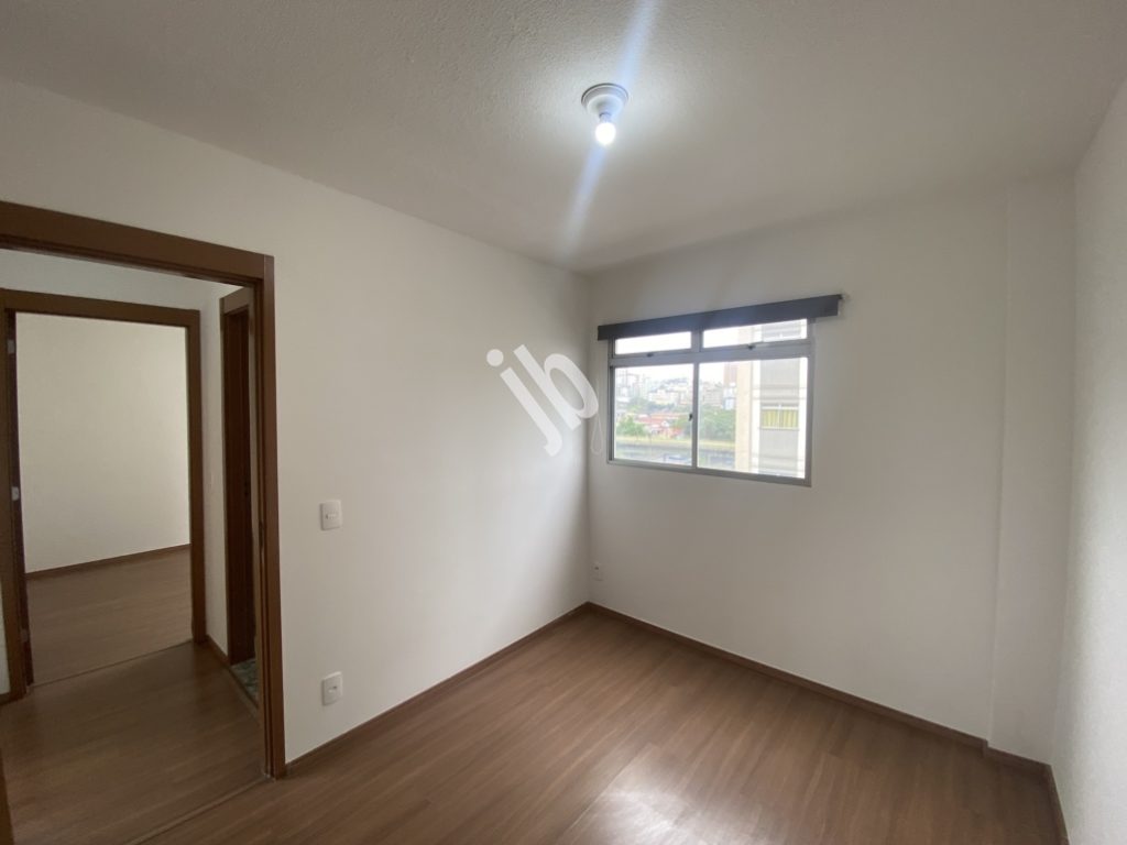 João Pinheiro – Apartamento 2 quartos