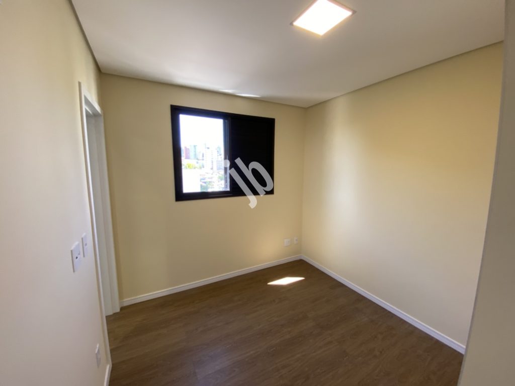 Prado – Apartamento semi-novo, 2 quartos, suíte.