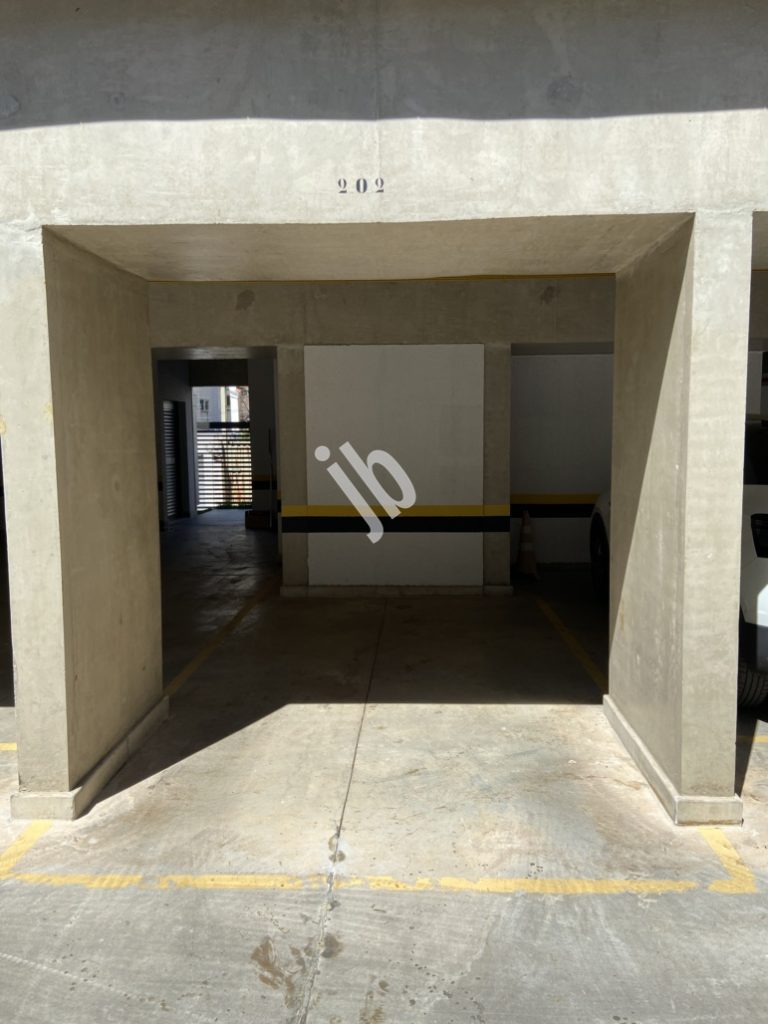 Prado – Apartamento semi-novo, 2 quartos, suíte.