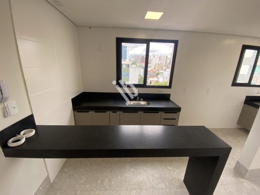Prado – Apartamento semi-novo, 2 quartos, suíte.