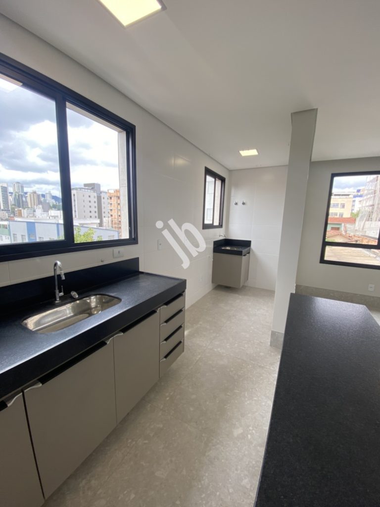 Prado – Apartamento semi-novo, 2 quartos, suíte.