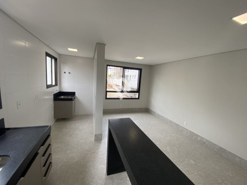 Prado – Apartamento semi-novo, 2 quartos, suíte.
