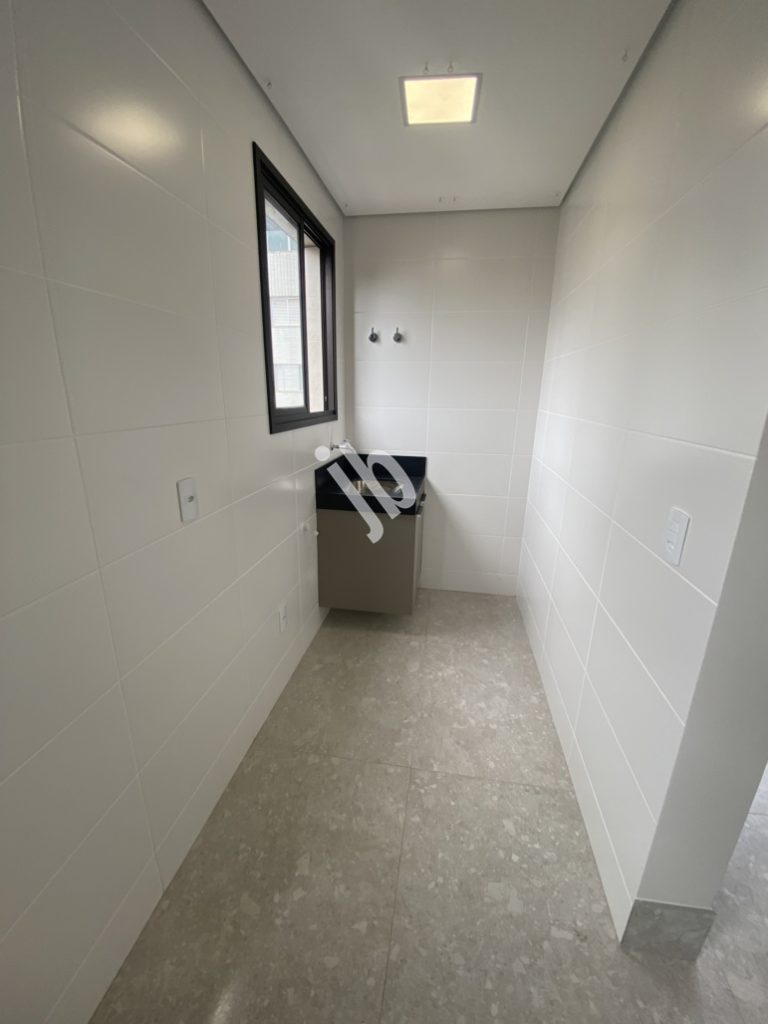 Prado – Apartamento semi-novo, 2 quartos, suíte.