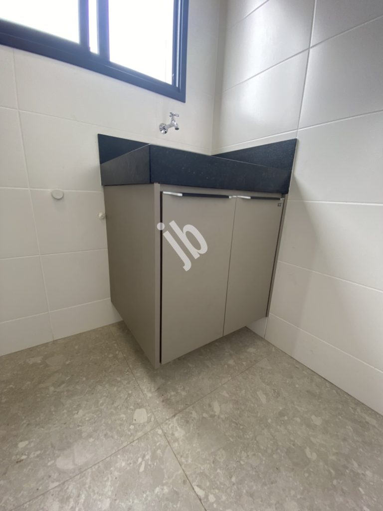 Prado – Apartamento semi-novo, 2 quartos, suíte.