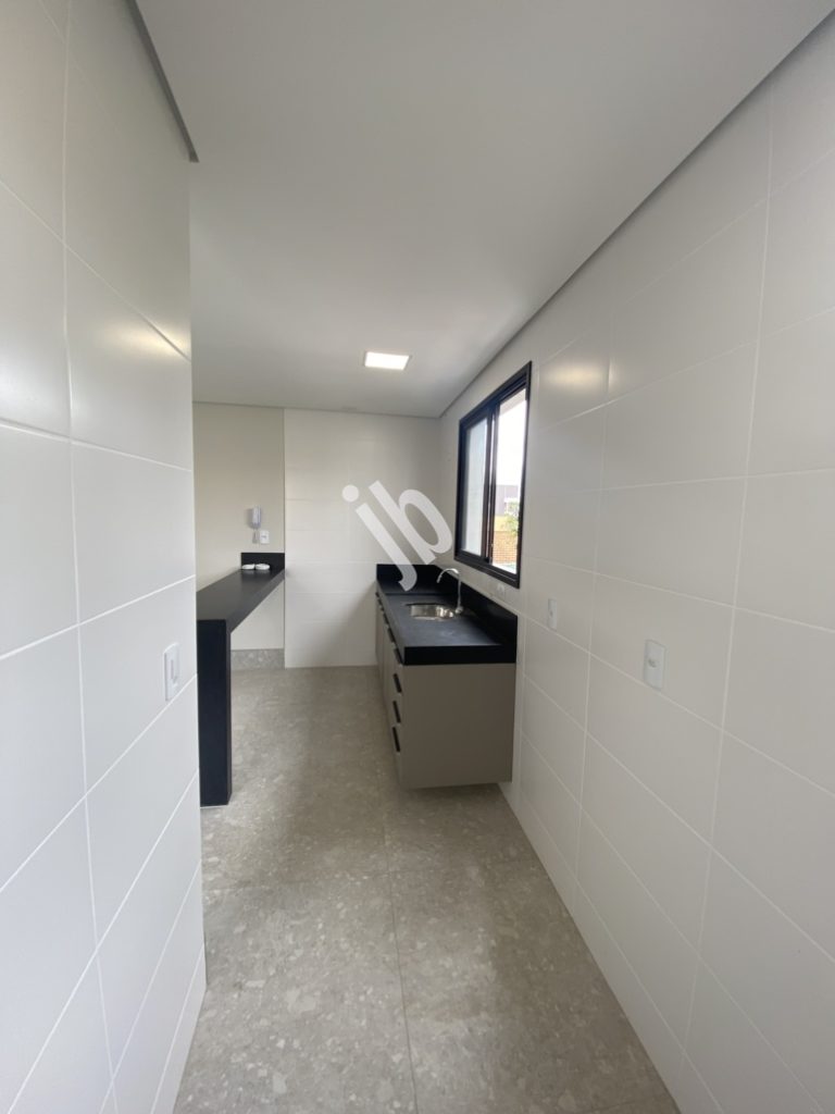 Prado – Apartamento semi-novo, 2 quartos, suíte.