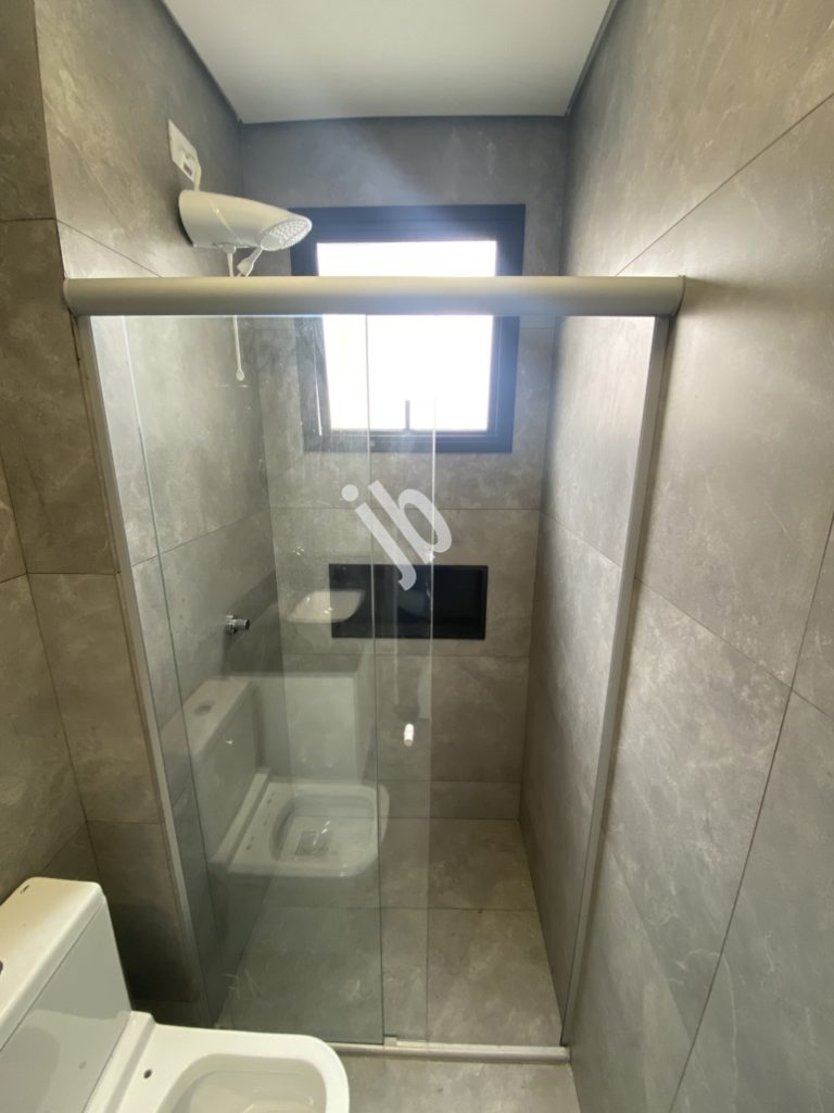 Prado – Apartamento semi-novo, 2 quartos, suíte.