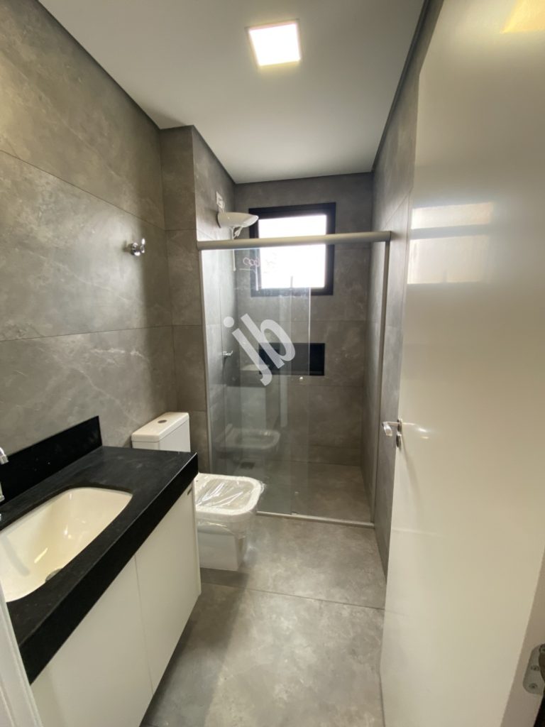 Prado – Apartamento semi-novo, 2 quartos, suíte.