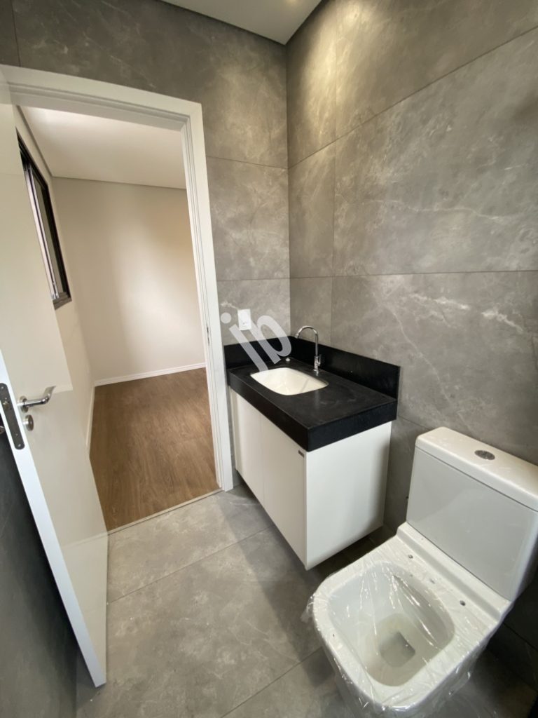 Prado – Apartamento semi-novo, 2 quartos, suíte.