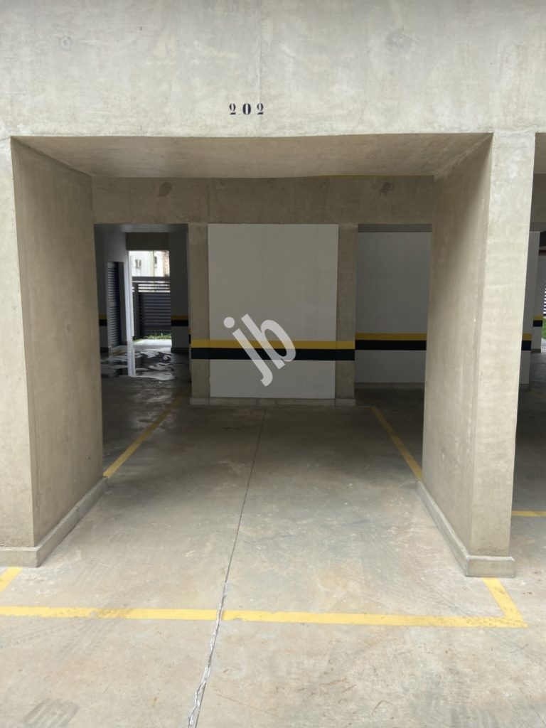 Prado – Apartamento semi-novo, 2 quartos, suíte.