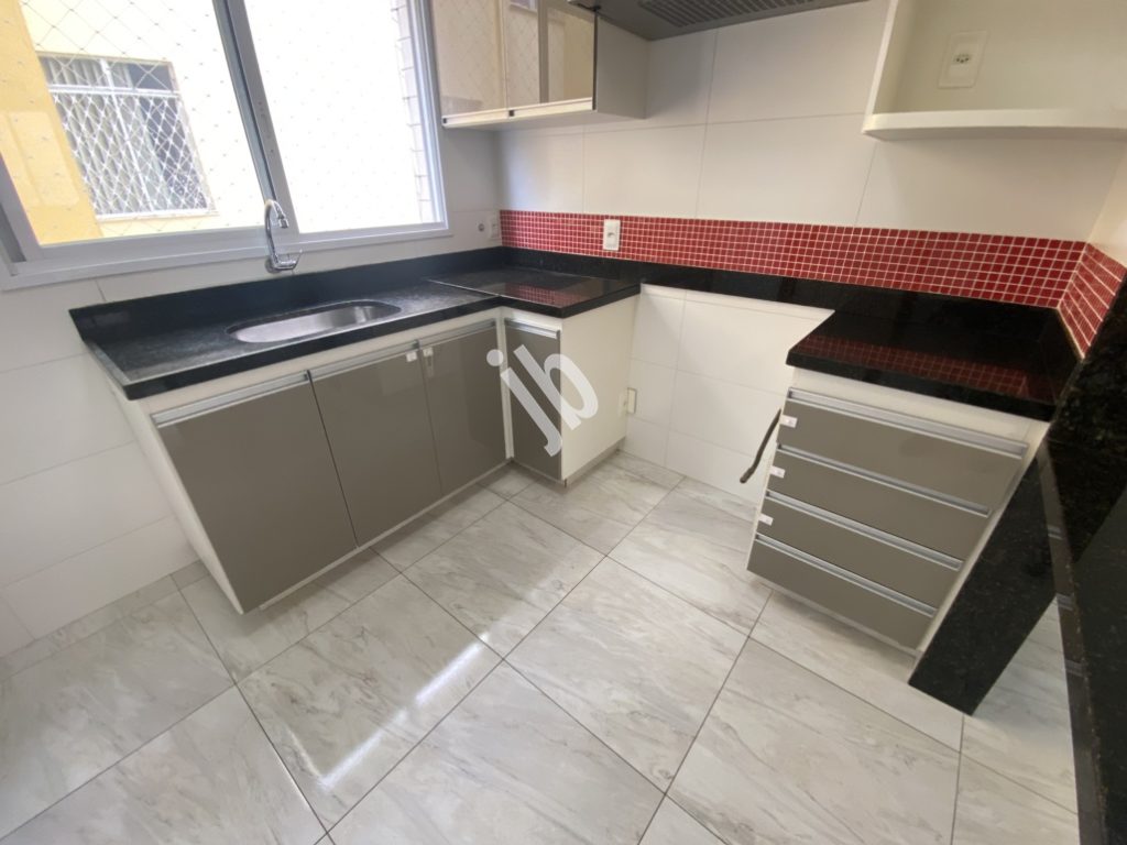 Colégio Batista – Apartamento 2 quartos, suíte e armários