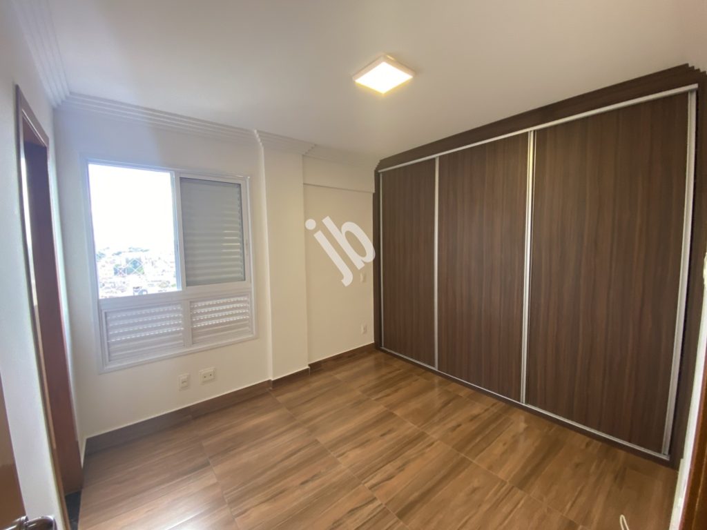 Colégio Batista – Apartamento 2 quartos, suíte e armários