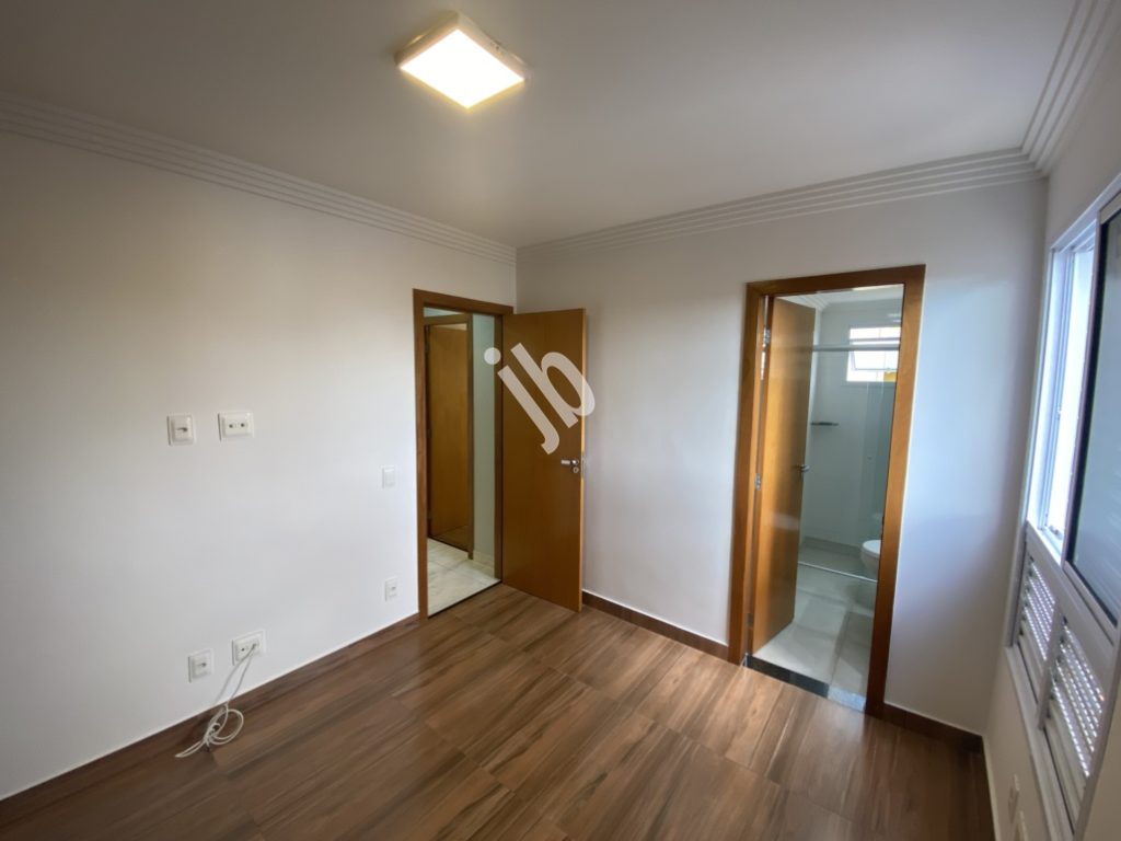 Colégio Batista – Apartamento 2 quartos, suíte e armários