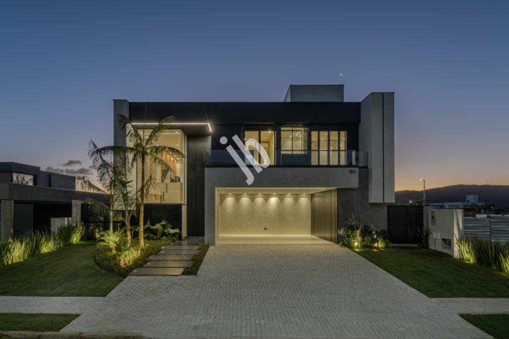 Alphaville Costa Laguna – Linda casa à venda