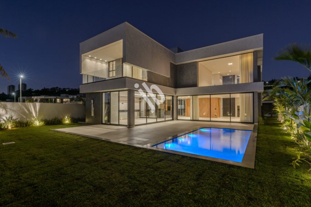 Alphaville Costa Laguna – Linda casa à venda