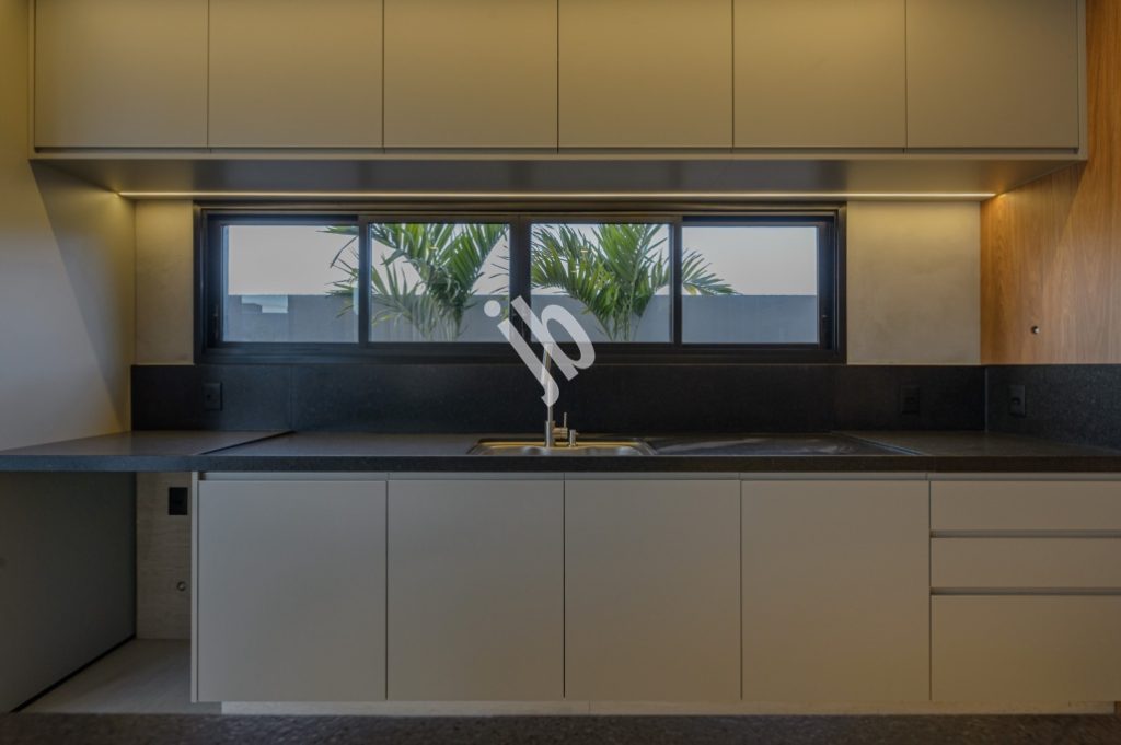 Alphaville Costa Laguna – Linda casa à venda