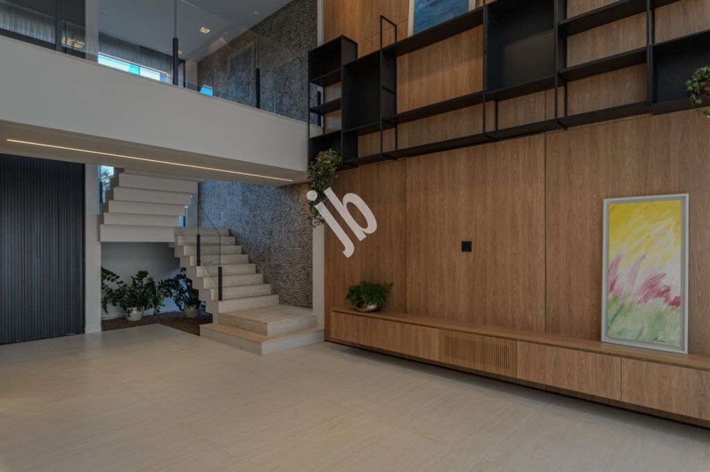 Alphaville Costa Laguna – Linda casa à venda