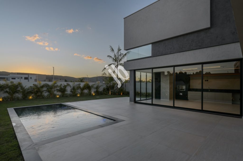 Alphaville Costa Laguna – Linda casa à venda