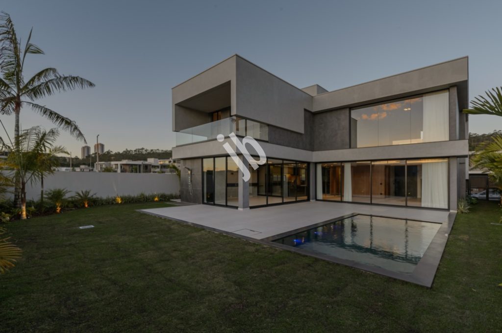 Alphaville Costa Laguna – Linda casa à venda