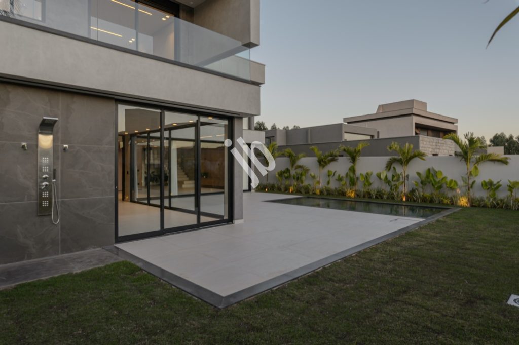 Alphaville Costa Laguna – Linda casa à venda