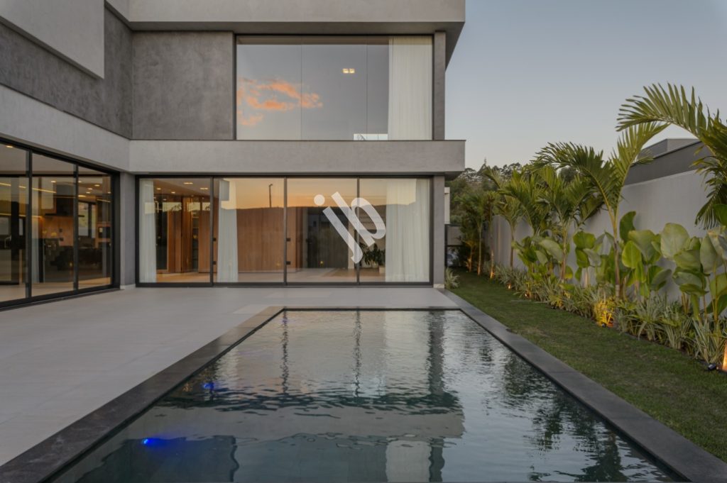 Alphaville Costa Laguna – Linda casa à venda