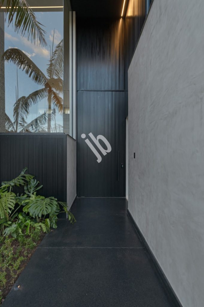 Alphaville Costa Laguna – Linda casa à venda