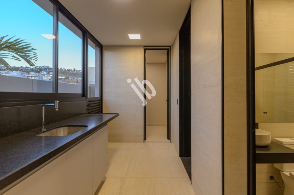 Alphaville Costa Laguna – Linda casa à venda