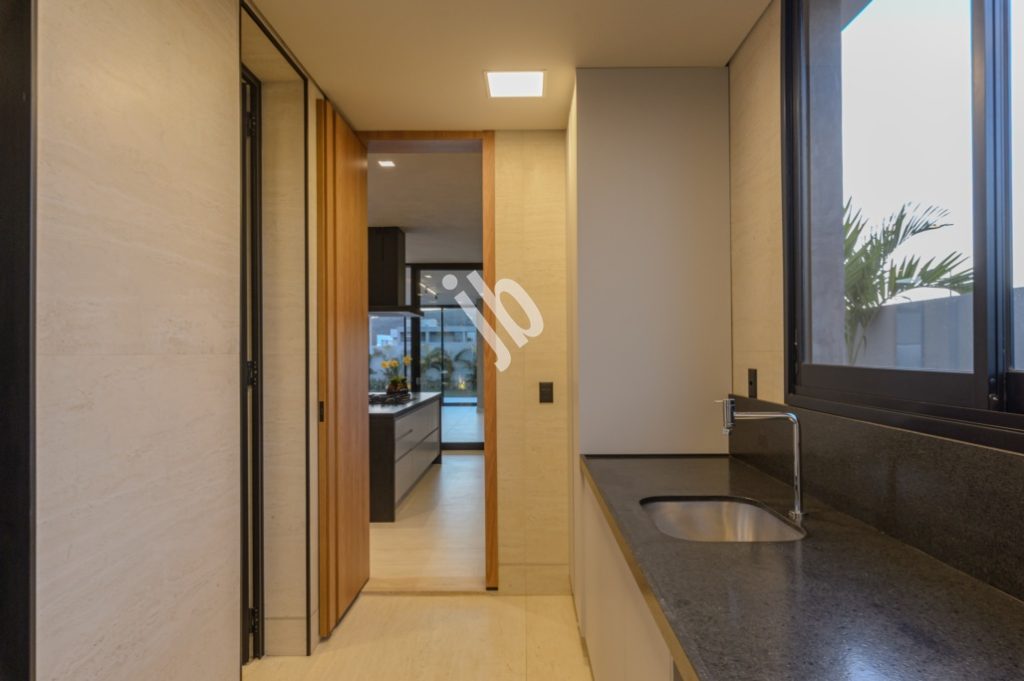 Alphaville Costa Laguna – Linda casa à venda