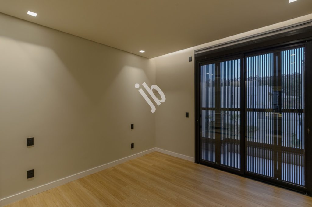 Alphaville Costa Laguna – Linda casa à venda