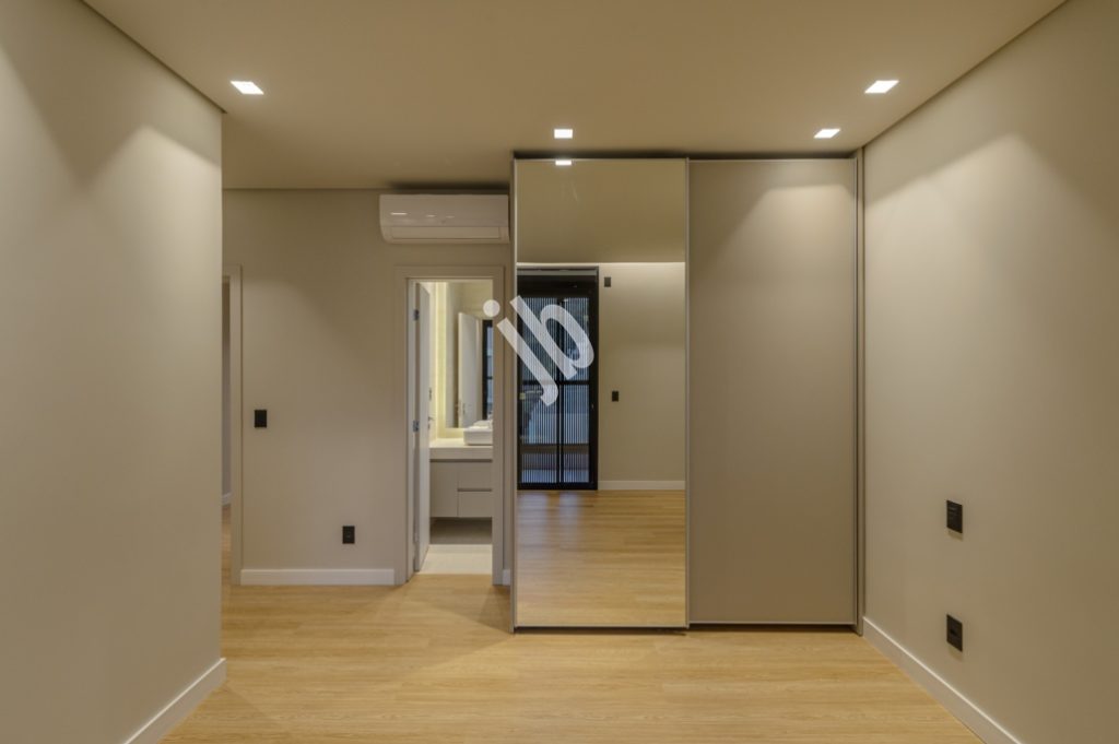 Alphaville Costa Laguna – Linda casa à venda