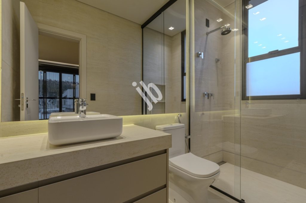 Alphaville Costa Laguna – Linda casa à venda