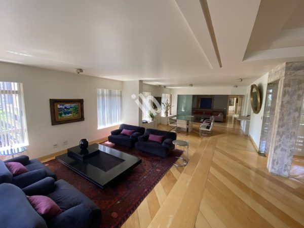 Lourdes – Apartamento 4 quartos, 241 m² para locação