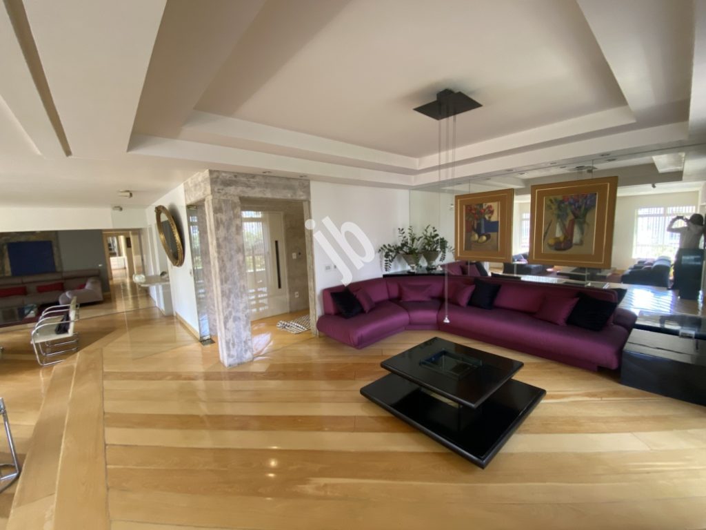 Lourdes – Apartamento 4 quartos, 241 m² para locação