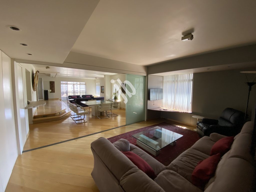 Lourdes – Apartamento 4 quartos, 241 m² para venda