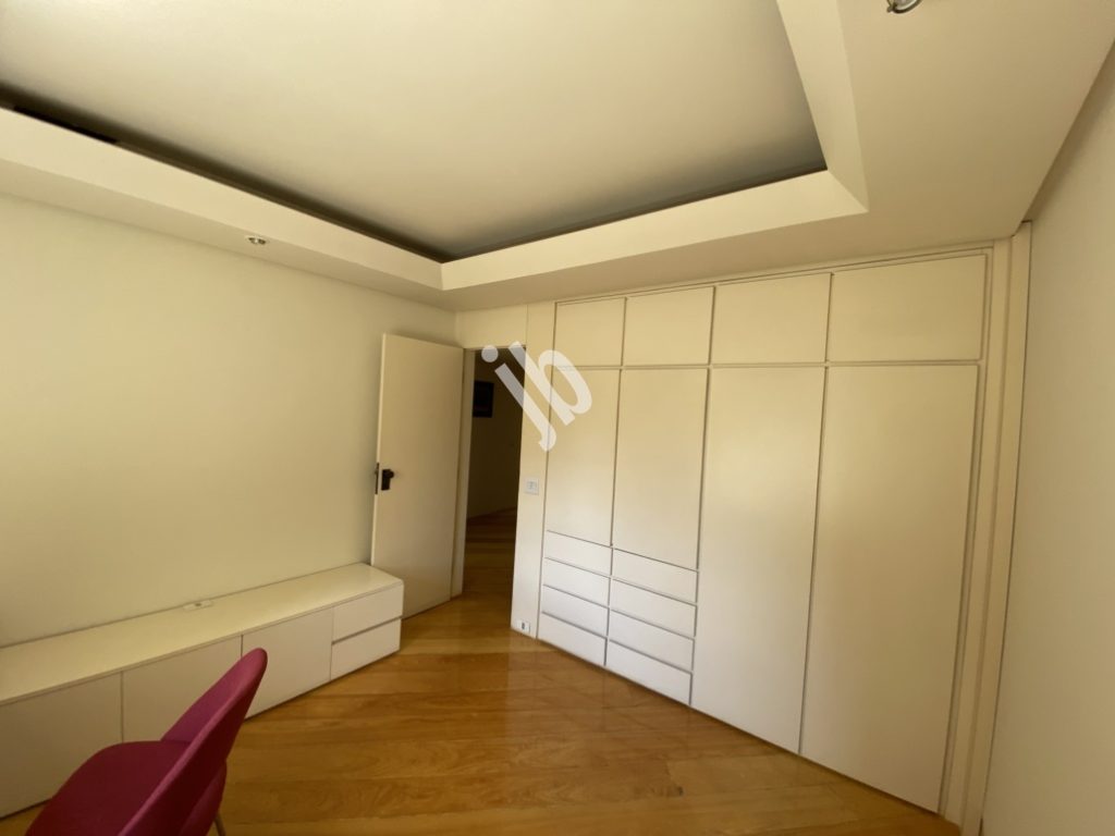 Lourdes – Apartamento 4 quartos, 241 m² para locação