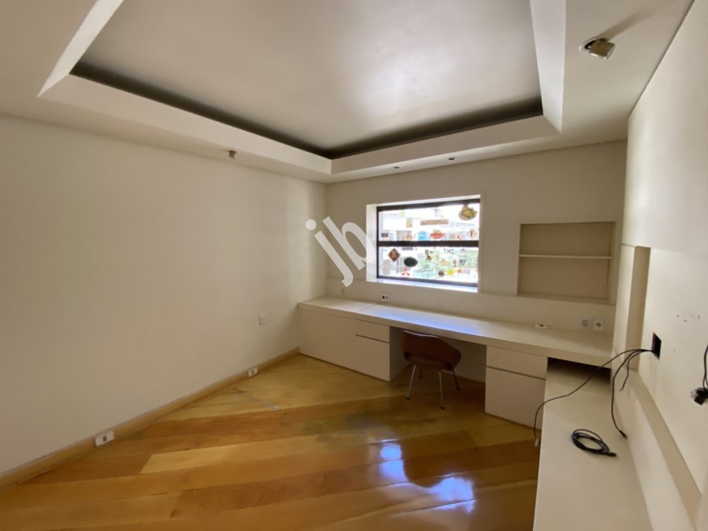 Lourdes – Apartamento 4 quartos, 241 m² para locação