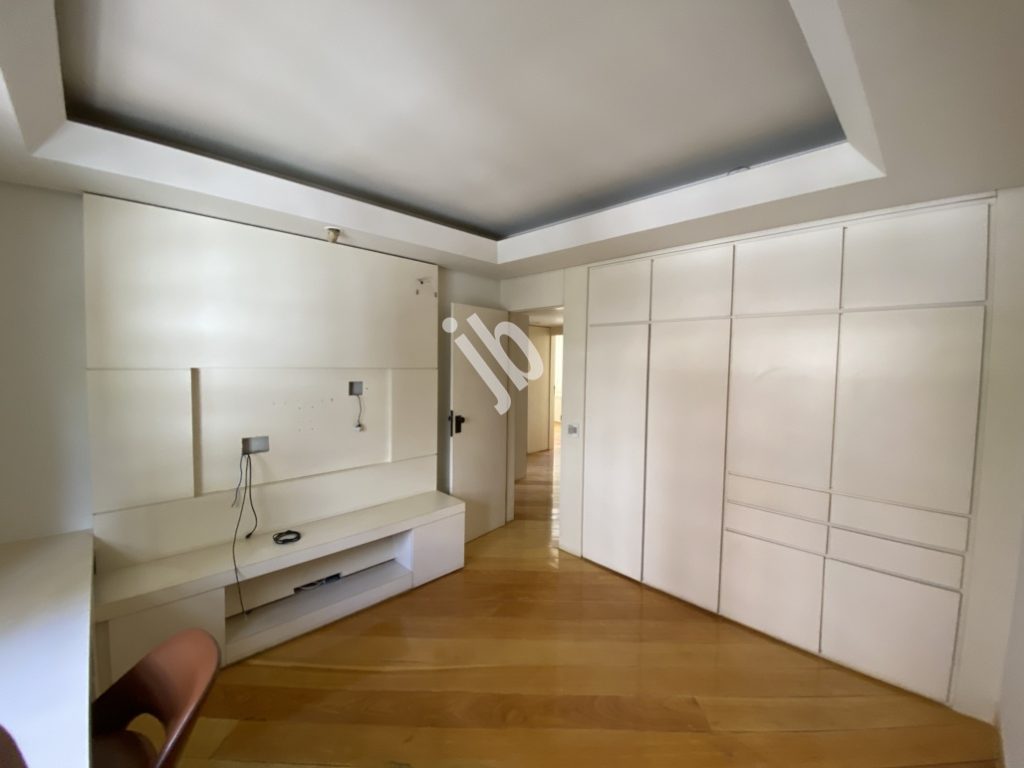 Lourdes – Apartamento 4 quartos, 241 m² para locação