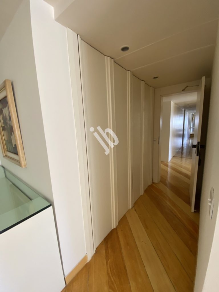 Lourdes – Apartamento 4 quartos, 241 m² para locação