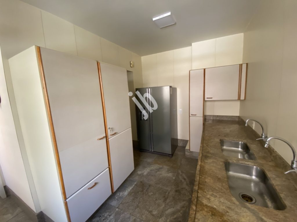 Lourdes – Apartamento 4 quartos, 241 m² para venda