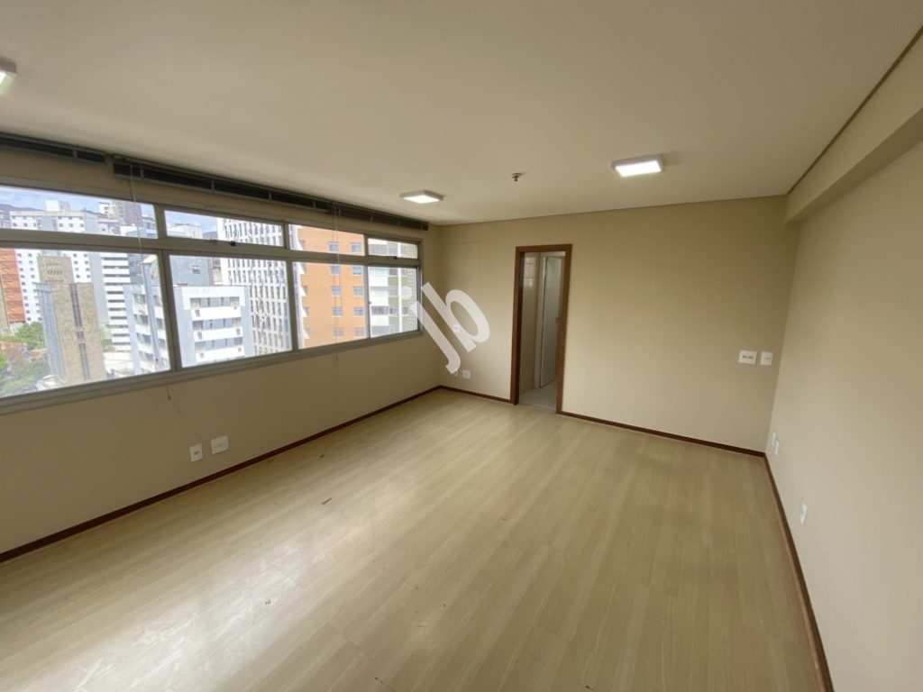 Savassi – sala 33 m², copa e vaga